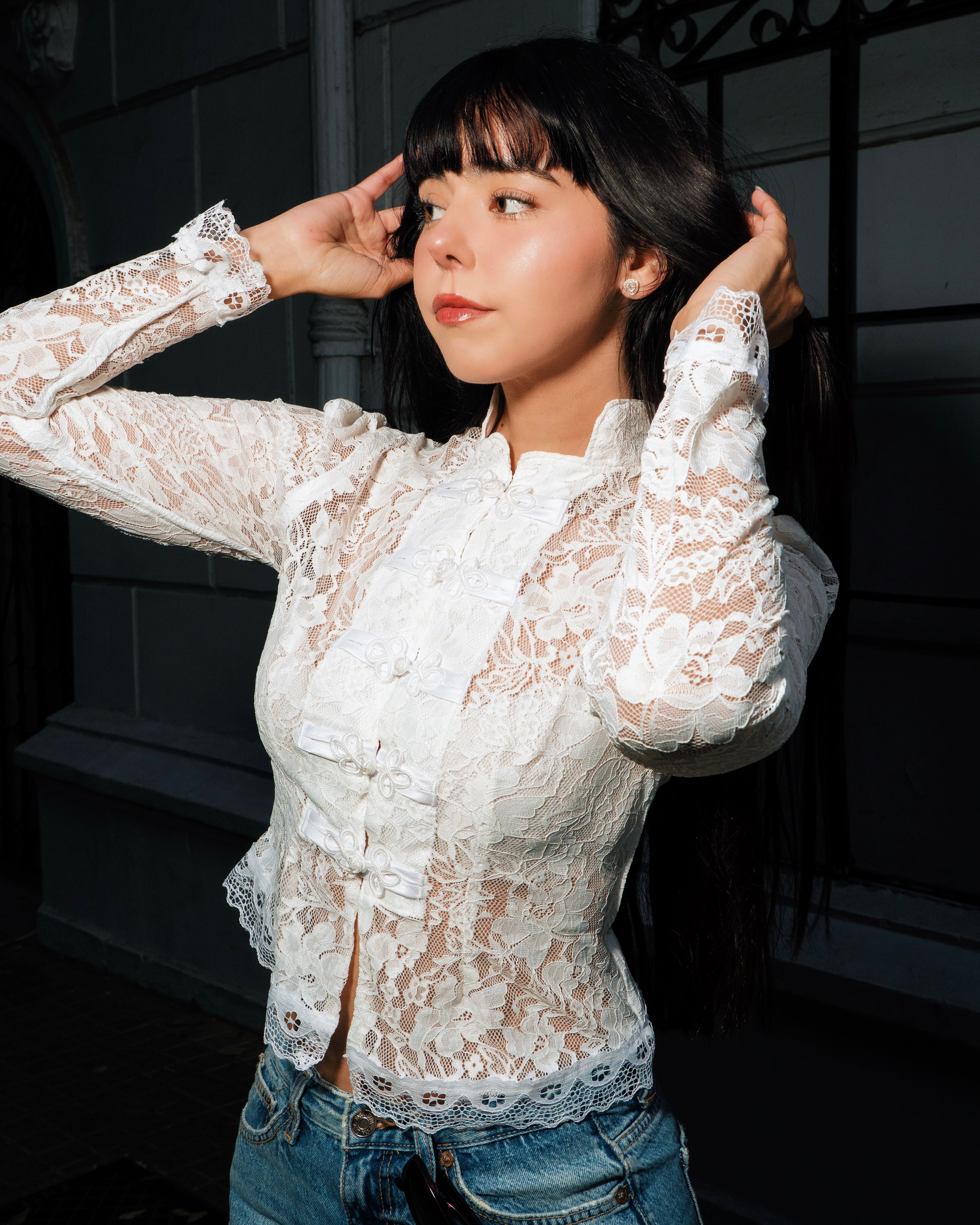 Yin Lace Top Manga Larga