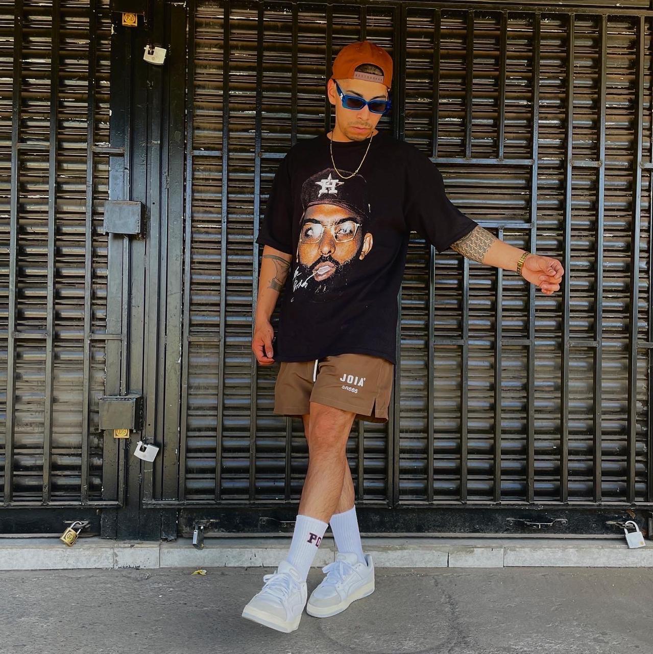 Polera de Eladio Carrión